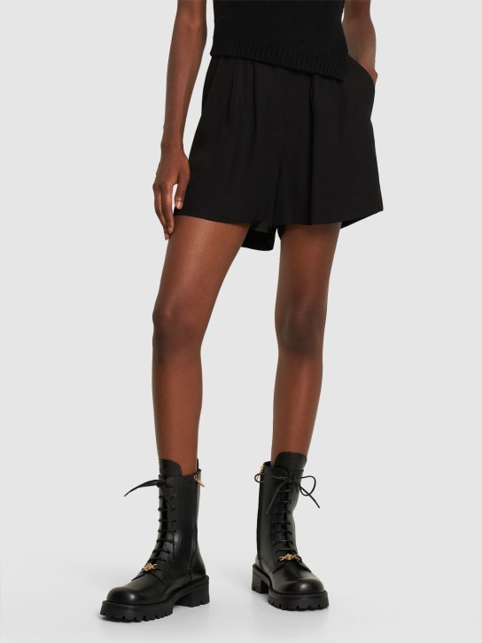 Versace: 35毫米皮革军风靴 - 黑色 - women_1 | Luisa Via Roma
