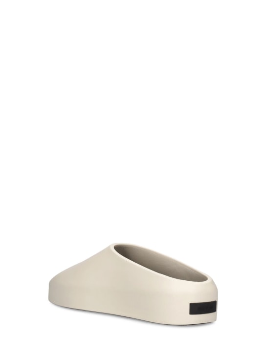 Fear of God: California rubber slippers - men_3 | Luisa Via Roma