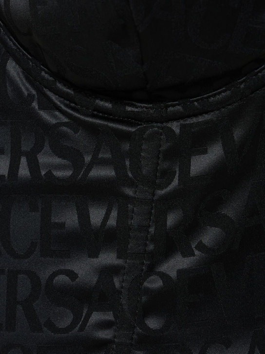 Versace: 새틴 로고마니아 코르셋 브라 탑 - 블랙 - women_1 | Luisa Via Roma