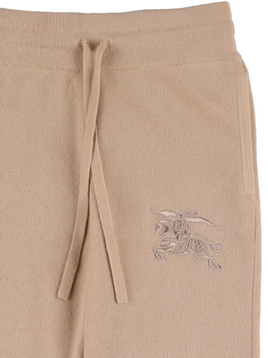 Burberry: Pantaloni in maglia di cashmere / logo - Beige - kids-girls_1 | Luisa Via Roma