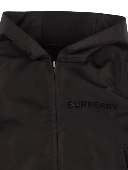 Burberry: Blouson en nylon à logo brodé à capuche - Noir - kids-boys_1 | Luisa Via Roma