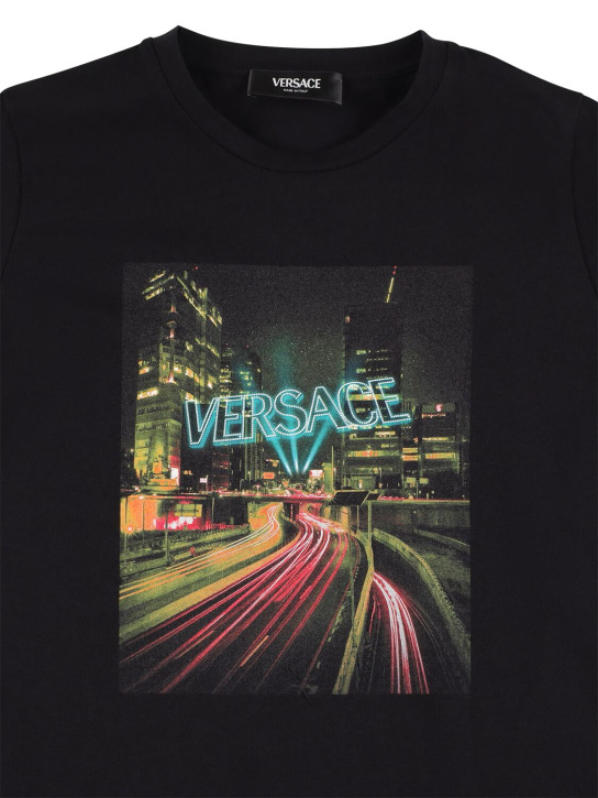 Versace: 프린트 로고 코튼 저지 티셔츠 - 블랙 - kids-girls_1 | Luisa Via Roma