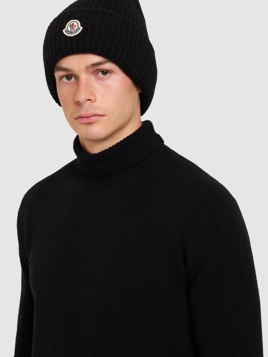Moncler: Wool & cashmere blend beanie - Black - men_1 | Luisa Via Roma
