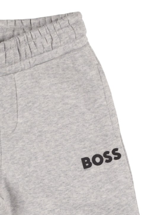 Boss: Pantaloni in felpa di cotone con logo gommato - Grigio - kids-boys_1 | Luisa Via Roma