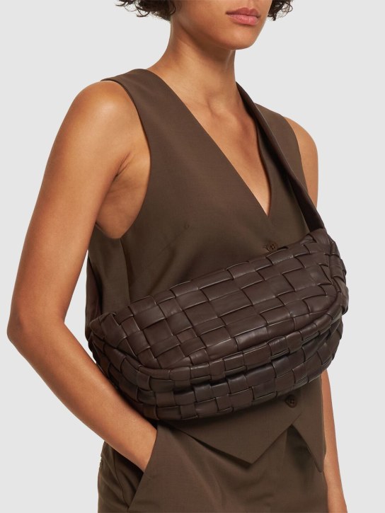 St. Agni: Crescent leather shoulder bag - Koyu Kahverengi - women_1 | Luisa Via Roma