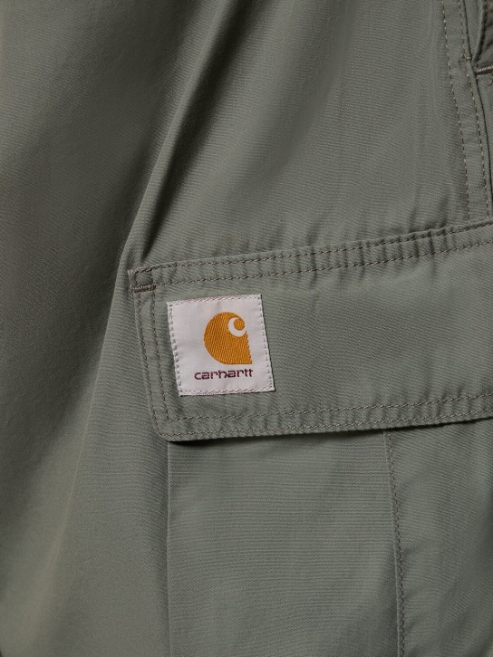 Carhartt WIP: Pantalon cargo en coton Jet - Smoke Green - men_1 | Luisa Via Roma