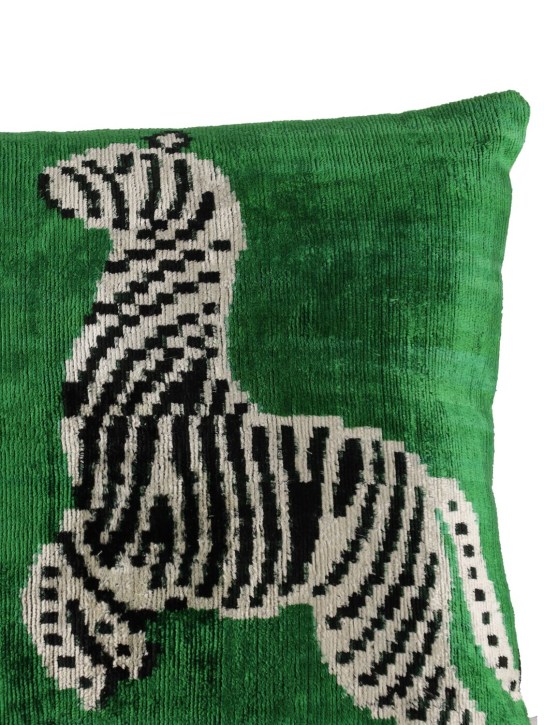 Les Ottomans: Cotton velvet cushion - Green - ecraft_1 | Luisa Via Roma