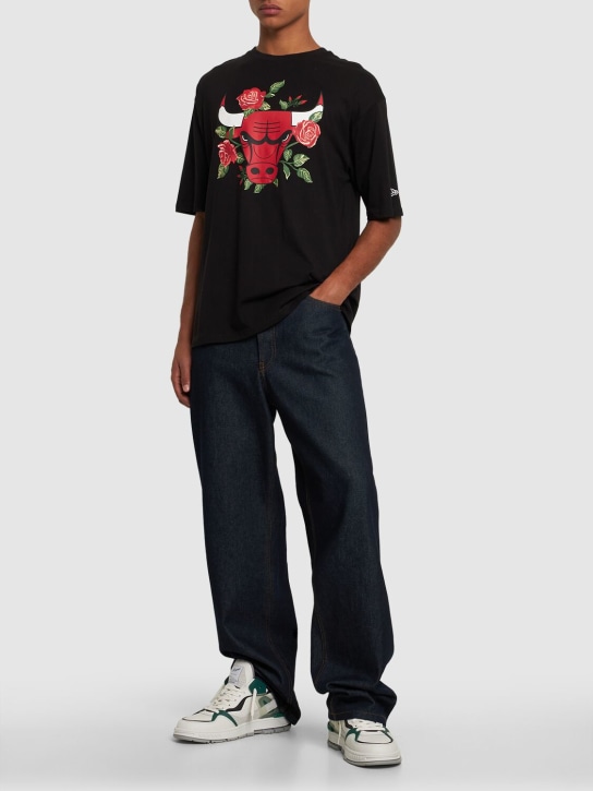 New Era: Chicago Bulls NBA Floral Graphic Tシャツ - men_1 | Luisa Via Roma
