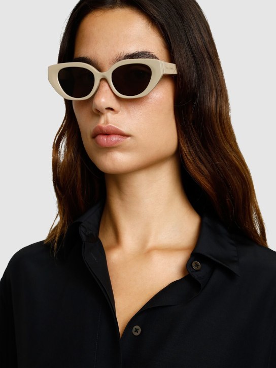 Velvet Canyon: Le Chat cat-eye acetate sunglasses - Fawn/Brown - women_1 | Luisa Via Roma