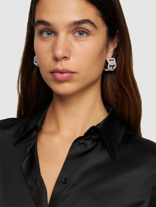 Dolce&Gabbana: Crystal embellished DG hoop earrings - Gümüş - women_1 | Luisa Via Roma