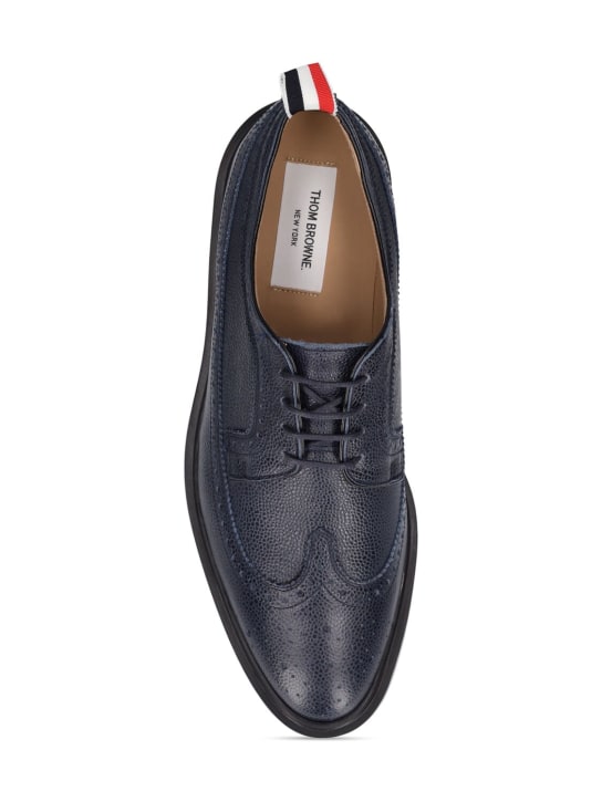 Thom Browne: Classic leather lace-up shoes - men_5 | Luisa Via Roma