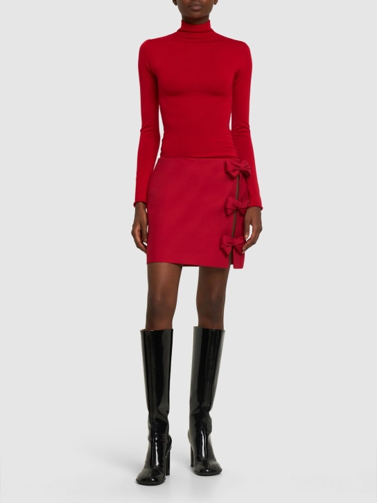 Valentino: Jupe courte en crêpe de soie et laine détail nœuds - Rouge - women_1 | Luisa Via Roma