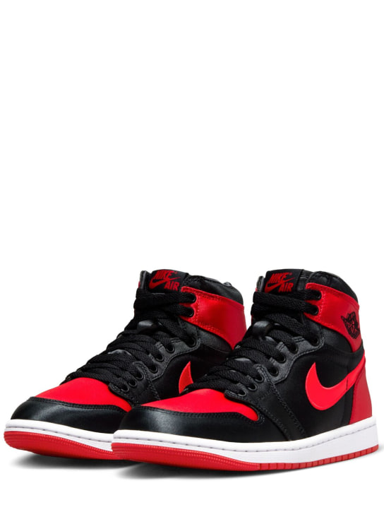 Nike: Air Jordan 1 Retro High OG sneakers - Black/Red/White - women_1 | Luisa Via Roma