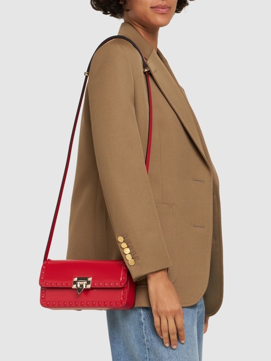 Valentino Garavani: Rockstud leather shoulder bag - Red - women_1 | Luisa Via Roma