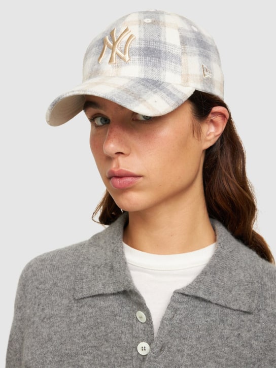 New Era: Plaid 9Forty NY Yankees cap - women_1 | Luisa Via Roma