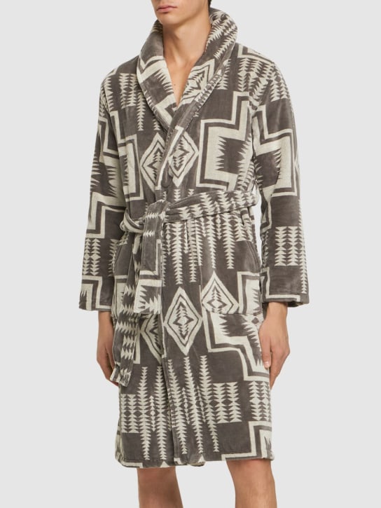 Pendleton Woolen Mills: Harding Grey bathrobe - Grey - men_2 | Luisa Via Roma