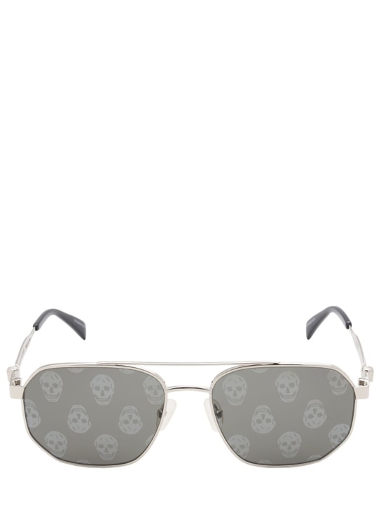 Alexander McQueen: AM0458S Metal sunglasses - Silver - men_0 | Luisa Via Roma
