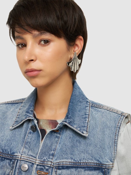 Rabanne: Flower stud clip-on earrings - Silver - women_1 | Luisa Via Roma