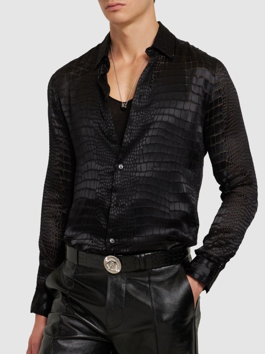 Versace: 4厘米两面用鳄鱼压纹腰带 - 黑色/钯色 - men_1 | Luisa Via Roma