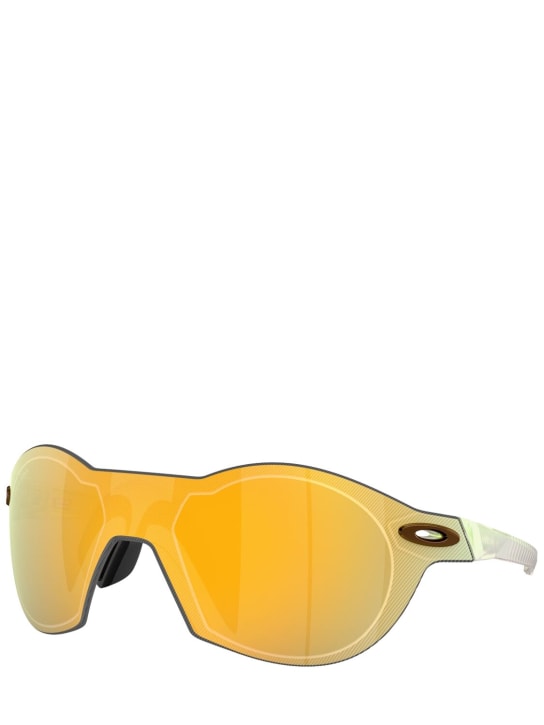 Oakley: Re:Subzero太阳镜 - 金色 - men_1 | Luisa Via Roma