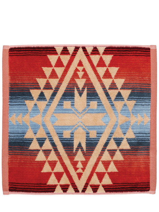 Pendleton Woolen Mills: Jacquard cotton bath towel - Red - ecraft_3 | Luisa Via Roma