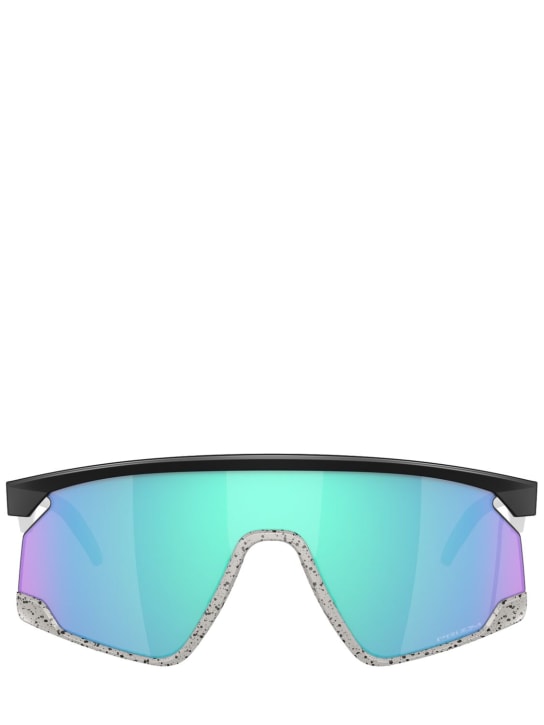 Oakley: Bxtr Mask sunglasses - Black/Blue - women_0 | Luisa Via Roma