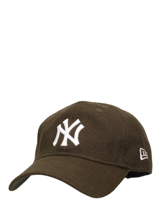 New Era: 9Twenty New York Yankees Herringbone帽子 - 棕色/绿色 - women_1 | Luisa Via Roma