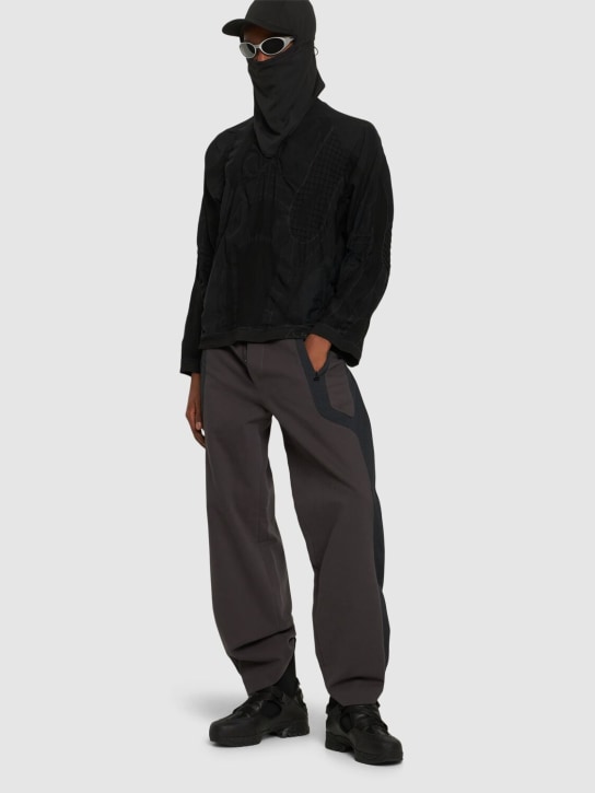 Roa: Oversize 3D knit long sleeve shirt - Grey Black - men_1 | Luisa Via Roma