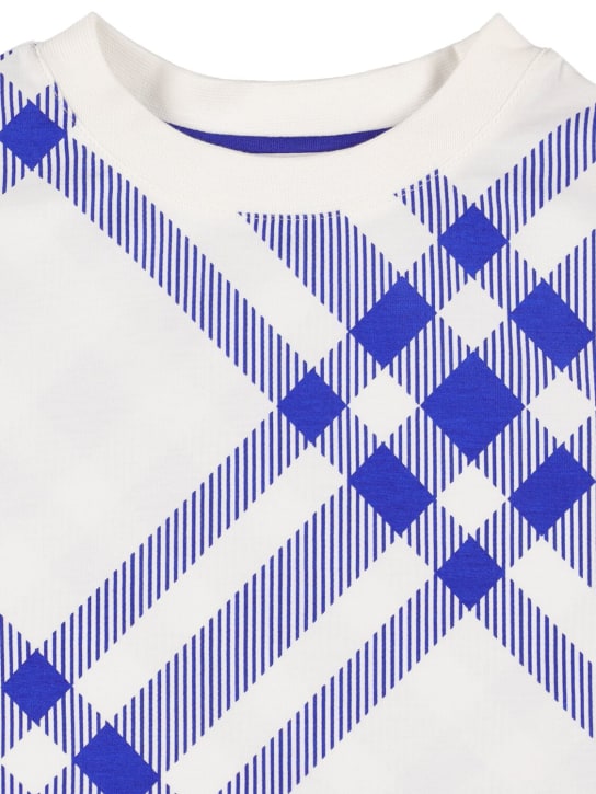 Burberry: T-Shirt aus Baumwolljersey mit Karodruck - Weiß/Blau - kids-boys_1 | Luisa Via Roma