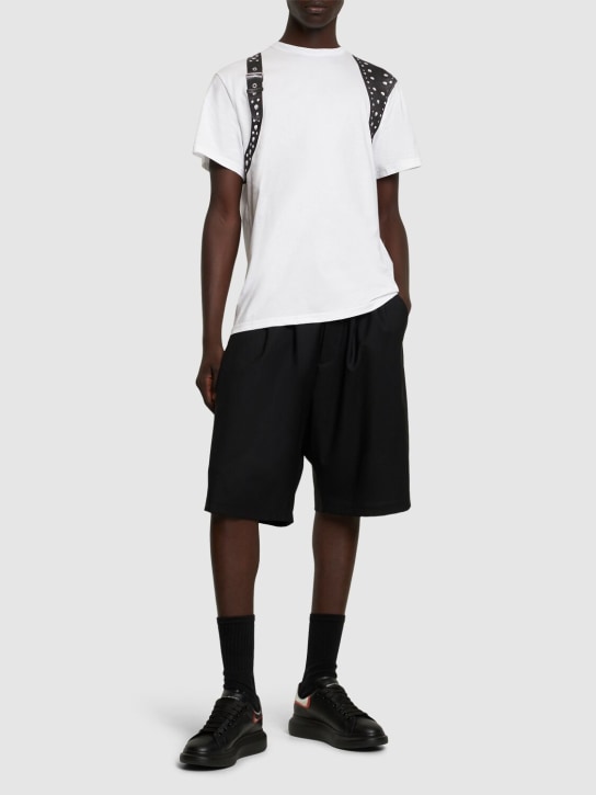 Alexander McQueen: Stud harness cotton t-shirt - White/Black - men_1 | Luisa Via Roma