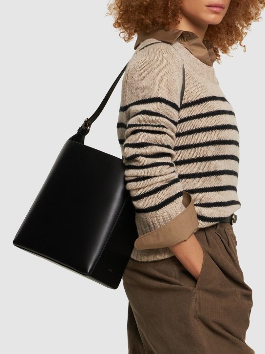 A.P.C.: Virginie smooth leather shoulder bag - Siyah - women_1 | Luisa Via Roma