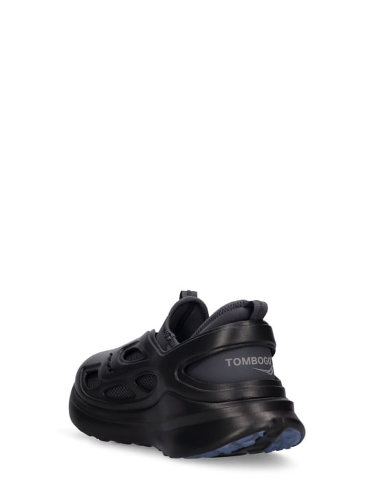 Saucony: Tombogo Butterfly Sneakers - Black - men_3 | Luisa Via Roma