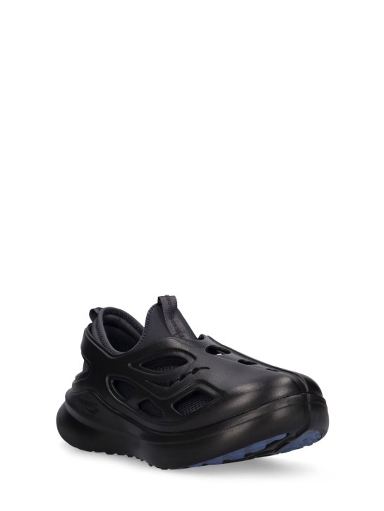 Saucony: Tombogo Butterfly Sneakers - Black - men_2 | Luisa Via Roma