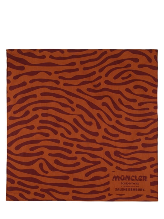 Moncler Genius: Moncler X Salehe Bembury 코튼 스카프 - 다크 오렌지 - men_0 | Luisa Via Roma