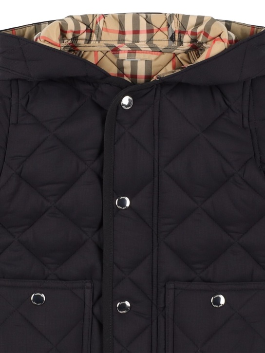 Burberry: Quilted nylon hooded coat - Black - kids-boys_1 | Luisa Via Roma
