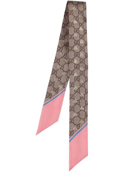 Gucci: Foulard en sergé de soie imprimé GG Supreme - Beige/Rose - women_0 | Luisa Via Roma