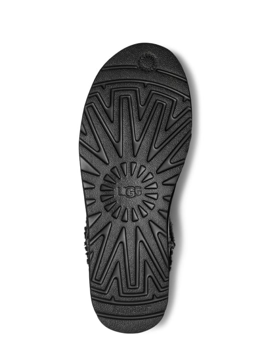 Ugg X Telfar: 10mm Telfar Mini crinkled patent boots - Black - men_4 | Luisa Via Roma