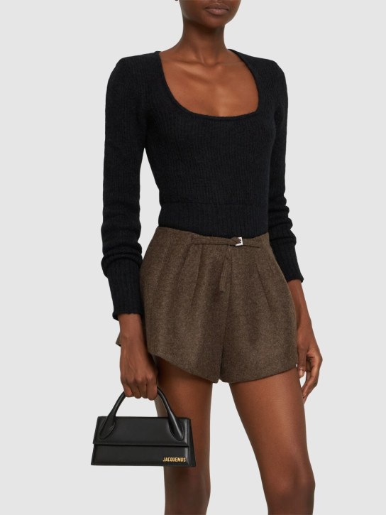 Jacquemus: Le Chiquito Long leather top handle bag - women_1 | Luisa Via Roma