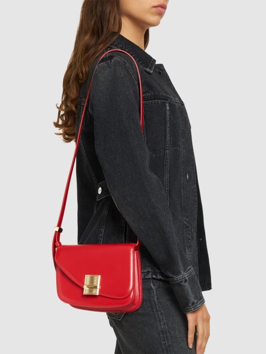 Ferragamo: Petit sac porté épaule en cuir à rabat Oyster - Rouge Flamme - women_1 | Luisa Via Roma