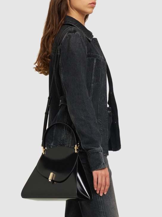 Ferragamo: Medium Prisma leather top handle bag - Siyah - women_1 | Luisa Via Roma