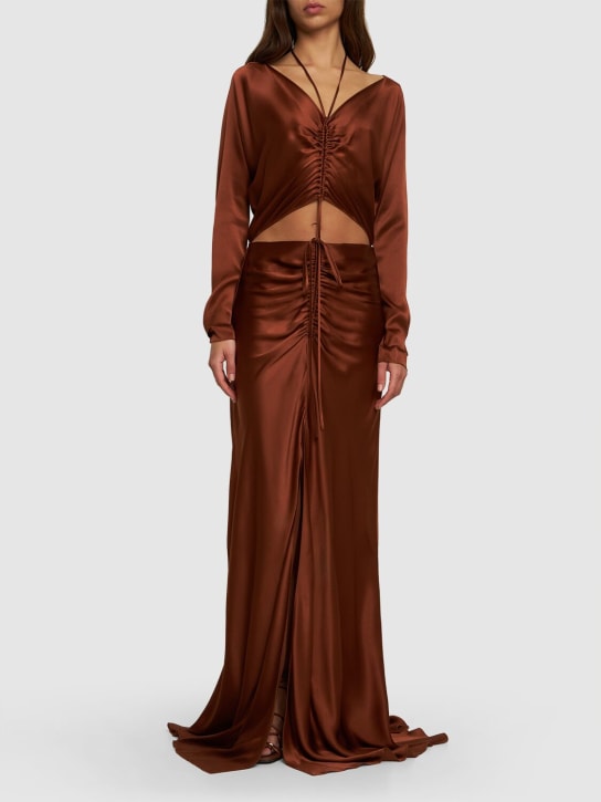 Alberta Ferretti: Langes Kleid aus drapiertem Satin - Bronze - women_1 | Luisa Via Roma