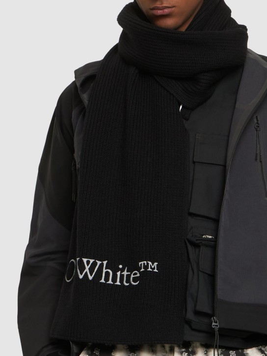 Off-White: Bookish knit wool scarf - Siyah - men_1 | Luisa Via Roma