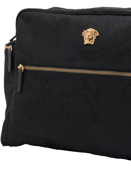Versace: Borsa fasciatoio in pelle e tessuto - kids-girls_5 | Luisa Via Roma