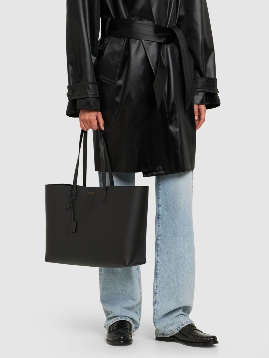 Saint Laurent: Saint Laurent leather shopping bag - Black - women_1 | Luisa Via Roma