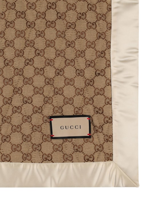 Gucci: Couverture en coton mélangé matelassé GG Jumbo - Beige/Ébène - ecraft_1 | Luisa Via Roma