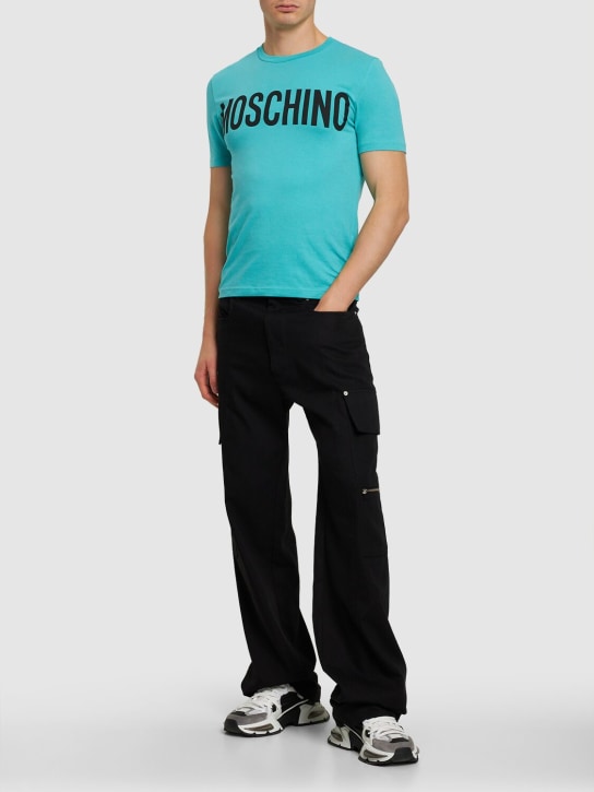 Moschino: Camiseta de algodón jersey con logo - Azul - men_1 | Luisa Via Roma
