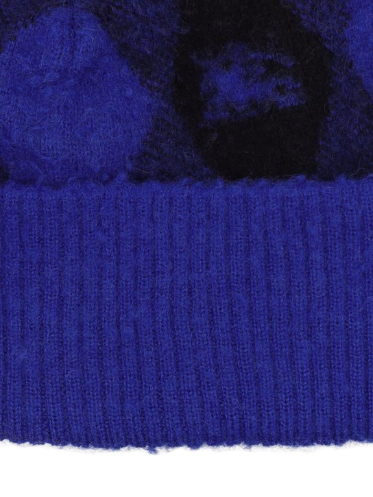 Burberry: Argyle wool beanie - Knight Check - men_1 | Luisa Via Roma