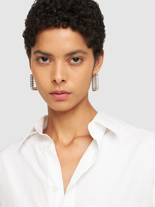 Amina Muaddi: Charlotte crystal hoop earrings - Gümüş - women_1 | Luisa Via Roma