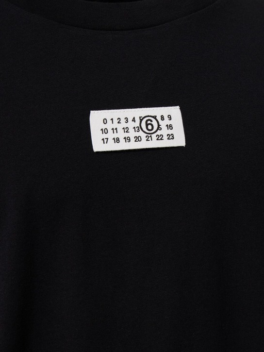 MM6 Maison Margiela: 로고 태그 코튼 저지 티셔츠 - men_1 | Luisa Via Roma