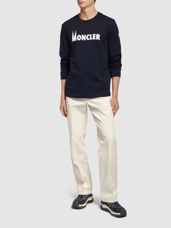 Moncler: Logo棉质平纹针织圆领卫衣 - 蓝色 - men_1 | Luisa Via Roma